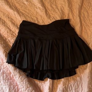 Medium Black GoldHinge tennis skirt